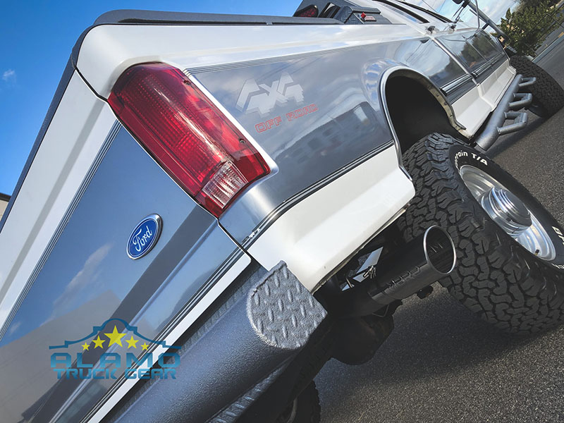 Олдскульный Ford F350 и современное защитное покрытие Line-X