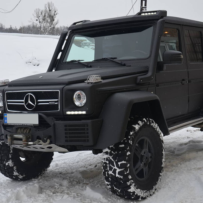 Защита кузова «Гелика» (Mersedes G-class) полимерным покрытием Line-X