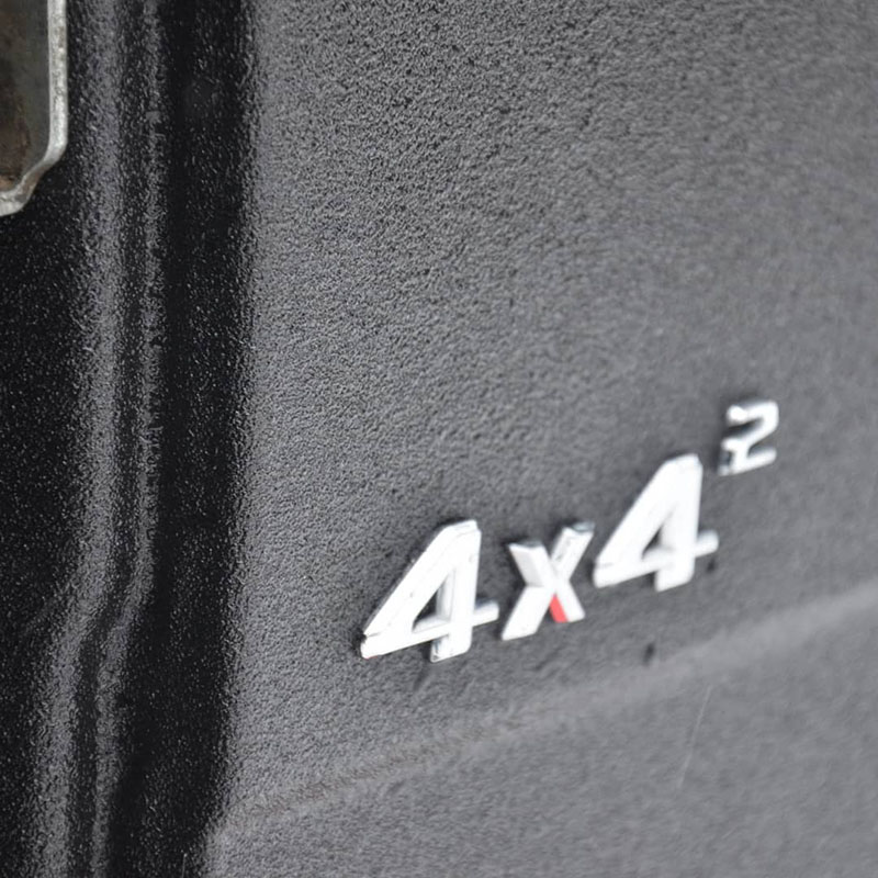 Защита кузова «Гелика» (Mersedes G-class) полимерным покрытием Line-X