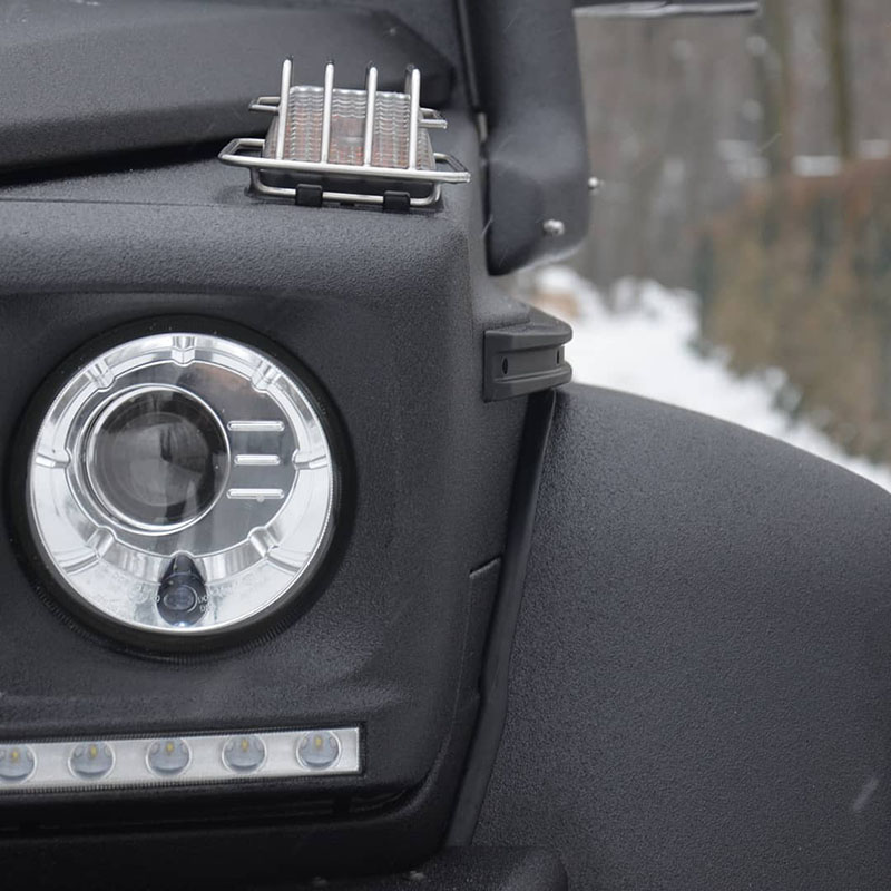 Защита кузова «Гелика» (Mersedes G-class) полимерным покрытием Line-X