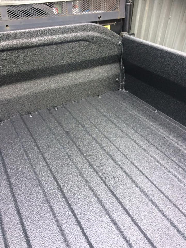 Защита багажных отделений квадроциклов от повреждения и коррозии покрытием Line-X