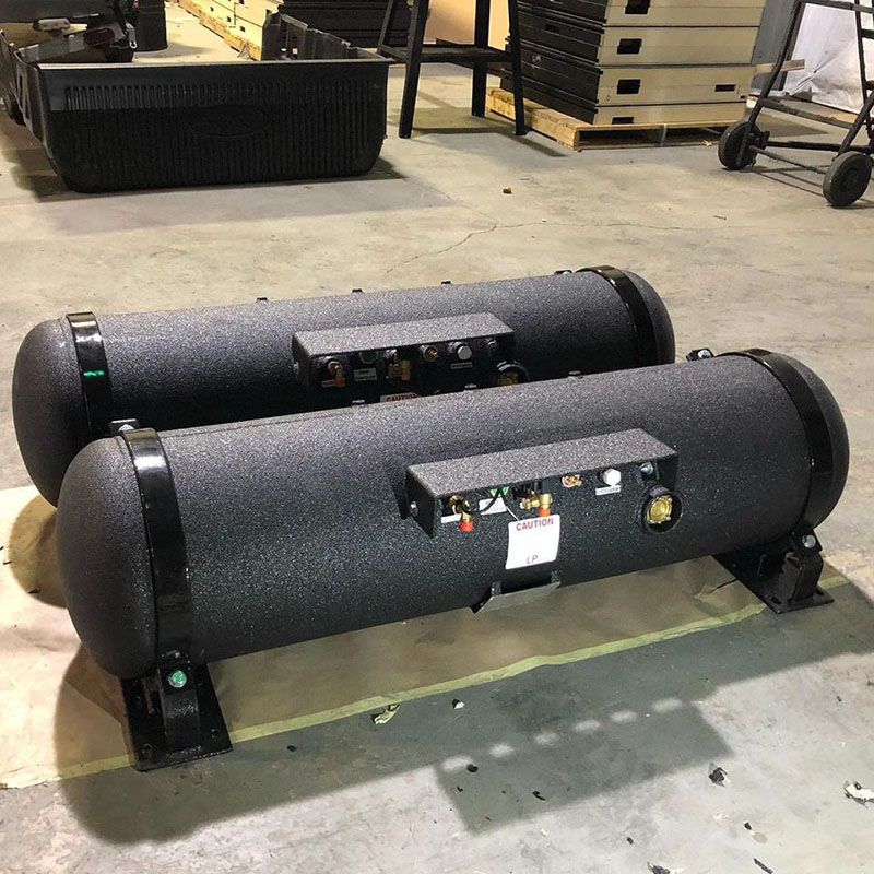 Line-X — это универсальное защитное покрытие, которое можно использовать в промышленности, сельском хозяйстве, складской индустрии, строительстве, рекламной деятельности, авиации и даже в спорте.