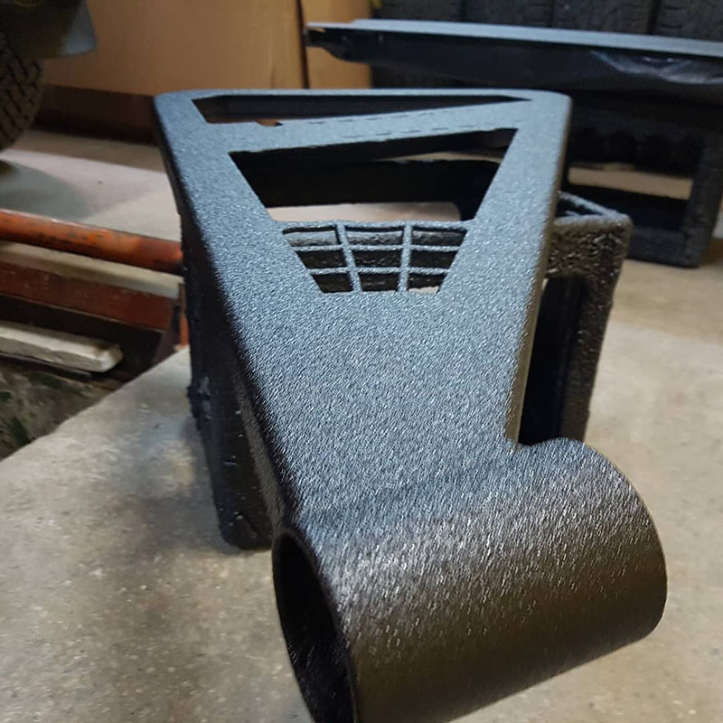 Уникальной обвес с Line-X