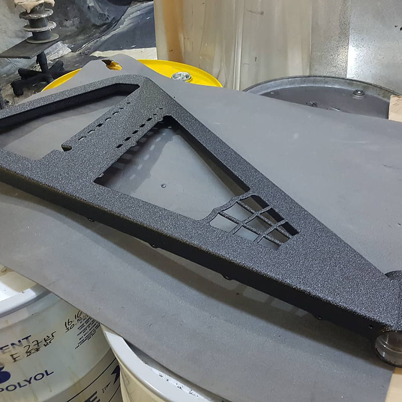 Уникальной обвес с Line-X