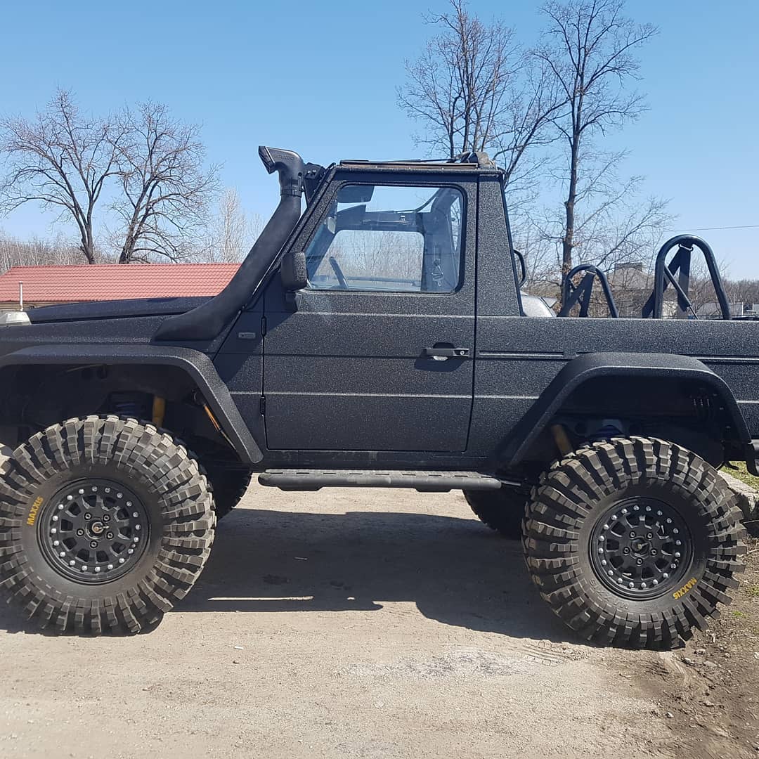 Подготовка внедорожника Mercedes-Benz G к офф-роуд соревнованиям, окраска в Line-X