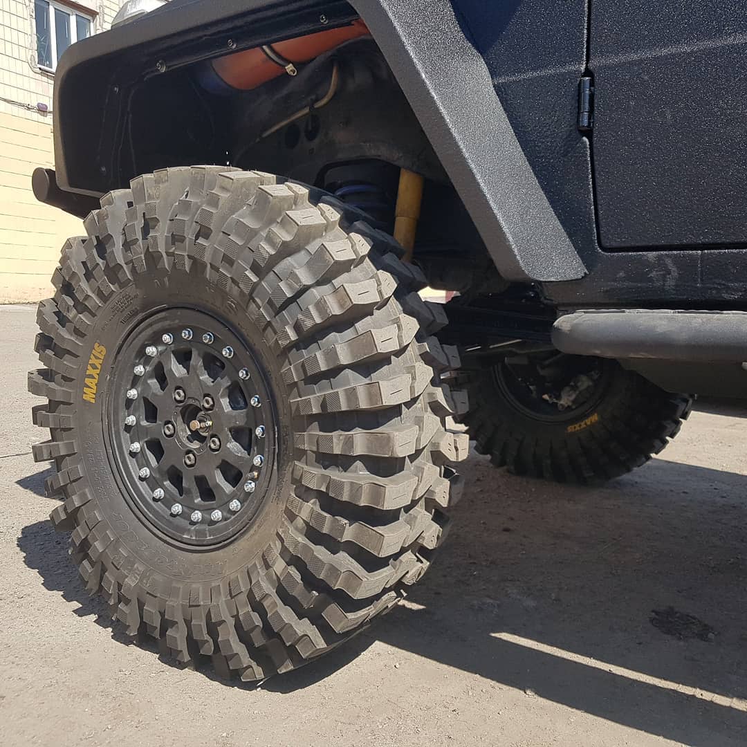 Подготовка внедорожника Mercedes-Benz G к офф-роуд соревнованиям, окраска в Line-X