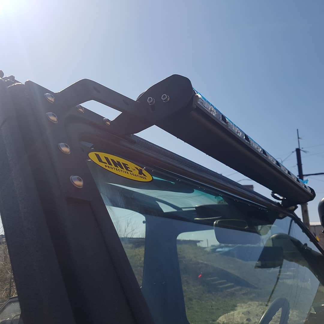 Подготовка внедорожника Mercedes-Benz G к офф-роуд соревнованиям, окраска в Line-X