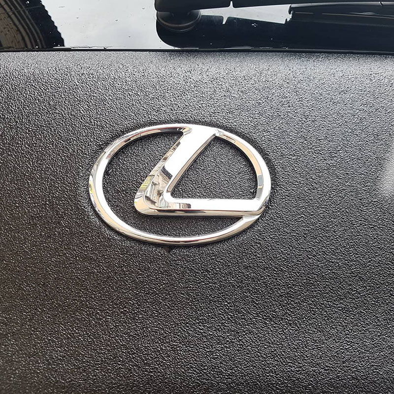 Покраска Lexus LX570 защитным покрытием Line-X