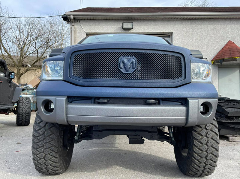 Line-X – еще больше брутальности автомобилю