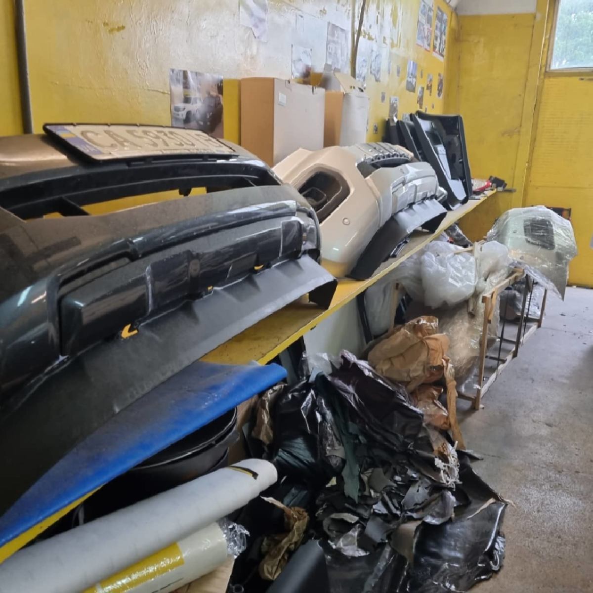 Окраска трех пикапов защитным покрытием Line-X для охотхозяйства