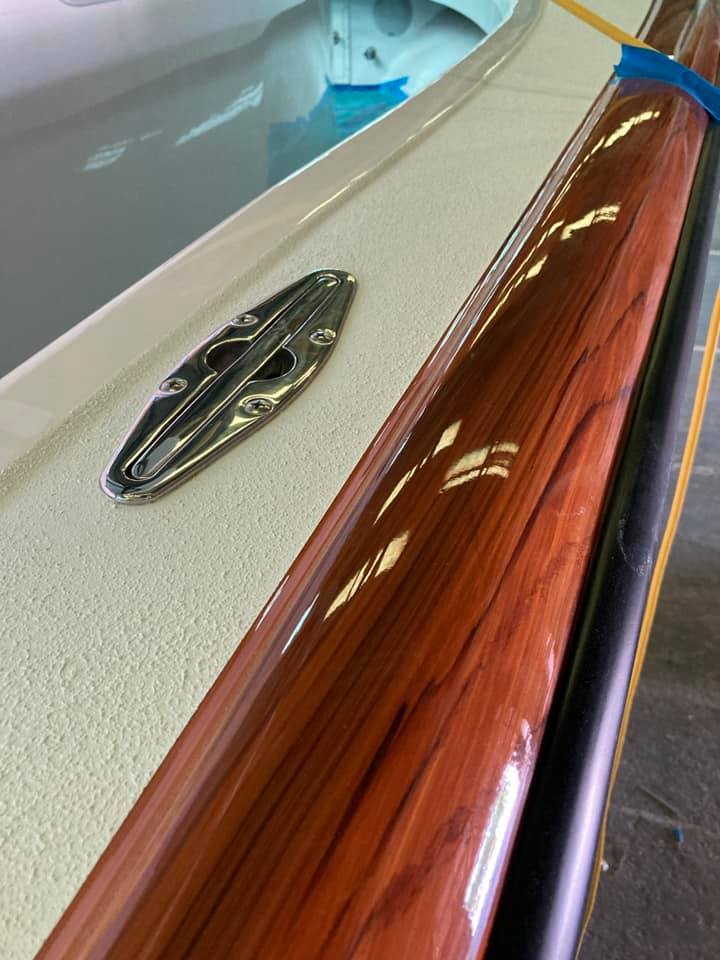 Line-X – идеальное антискользящее покрытие для палуб яхт и катеров