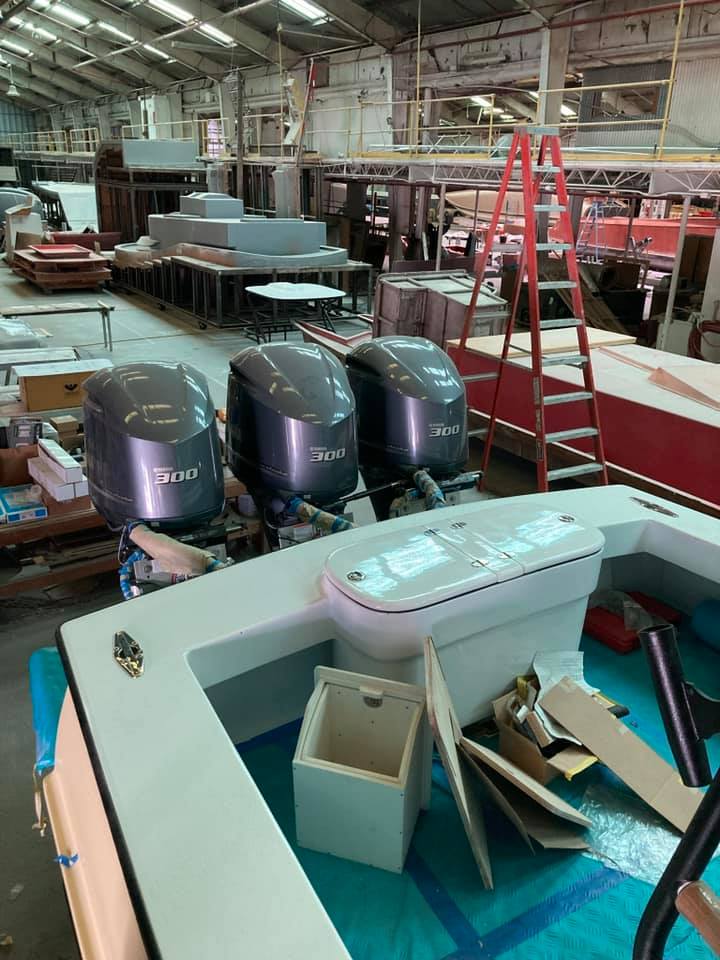 Line-X – идеальное антискользящее покрытие для палуб яхт и катеров