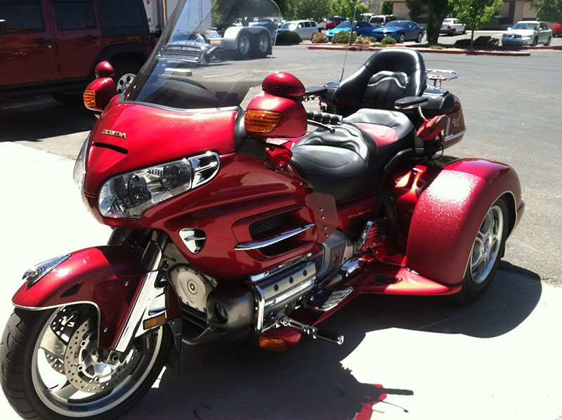 Защита крыльев, порогов и колесных арок покрытием Line-X