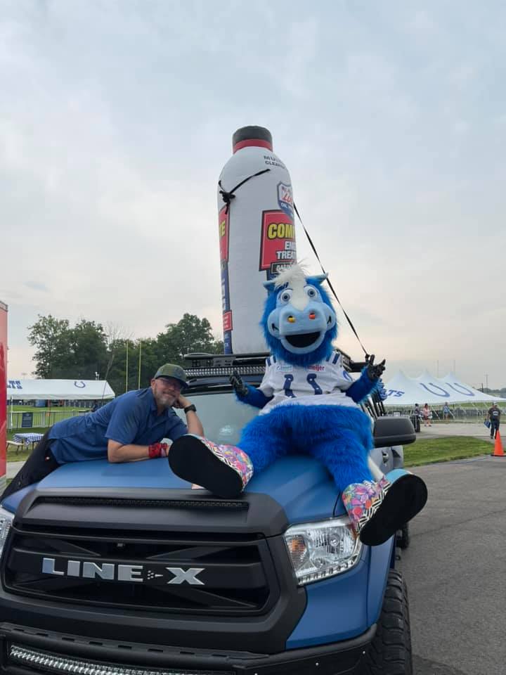 С Line-X автомобиль превращается в настоящий шоукар