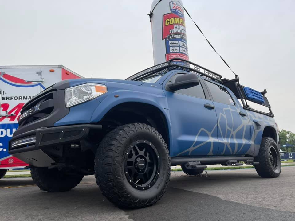 С Line-X автомобиль превращается в настоящий шоукар