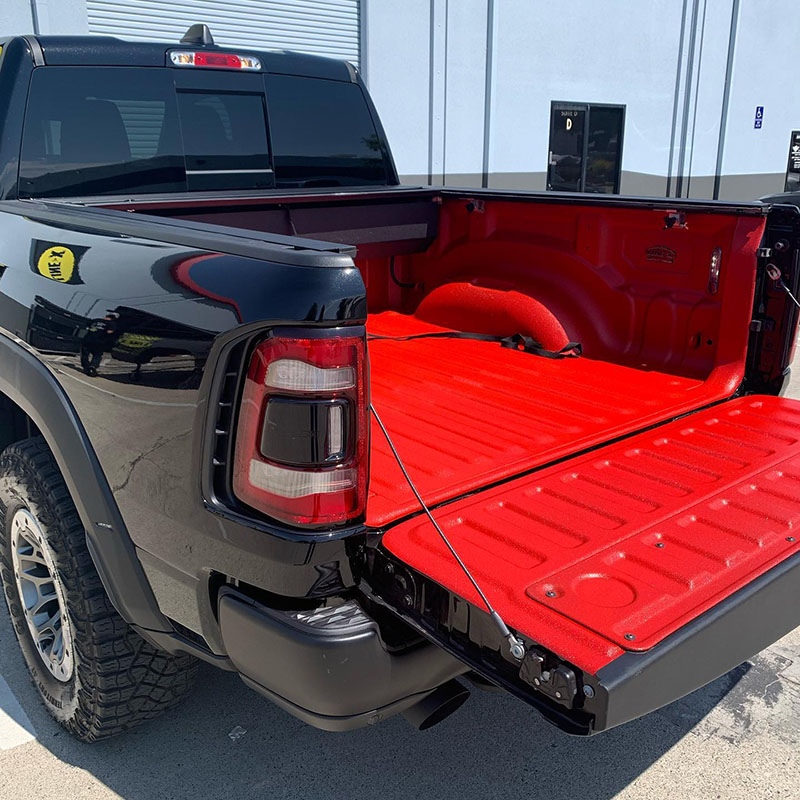 Защита багажного отделения покрытием Line-X: надежно и красиво