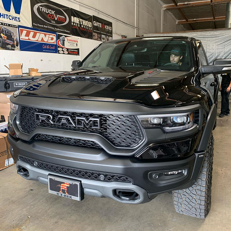 Защита багажного отделения покрытием Line-X: надежно и красиво