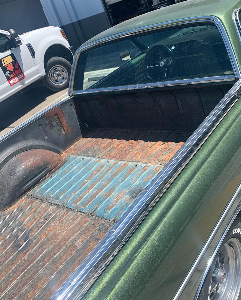 Ют Ford Ranchero с багажником защищенным Line-X