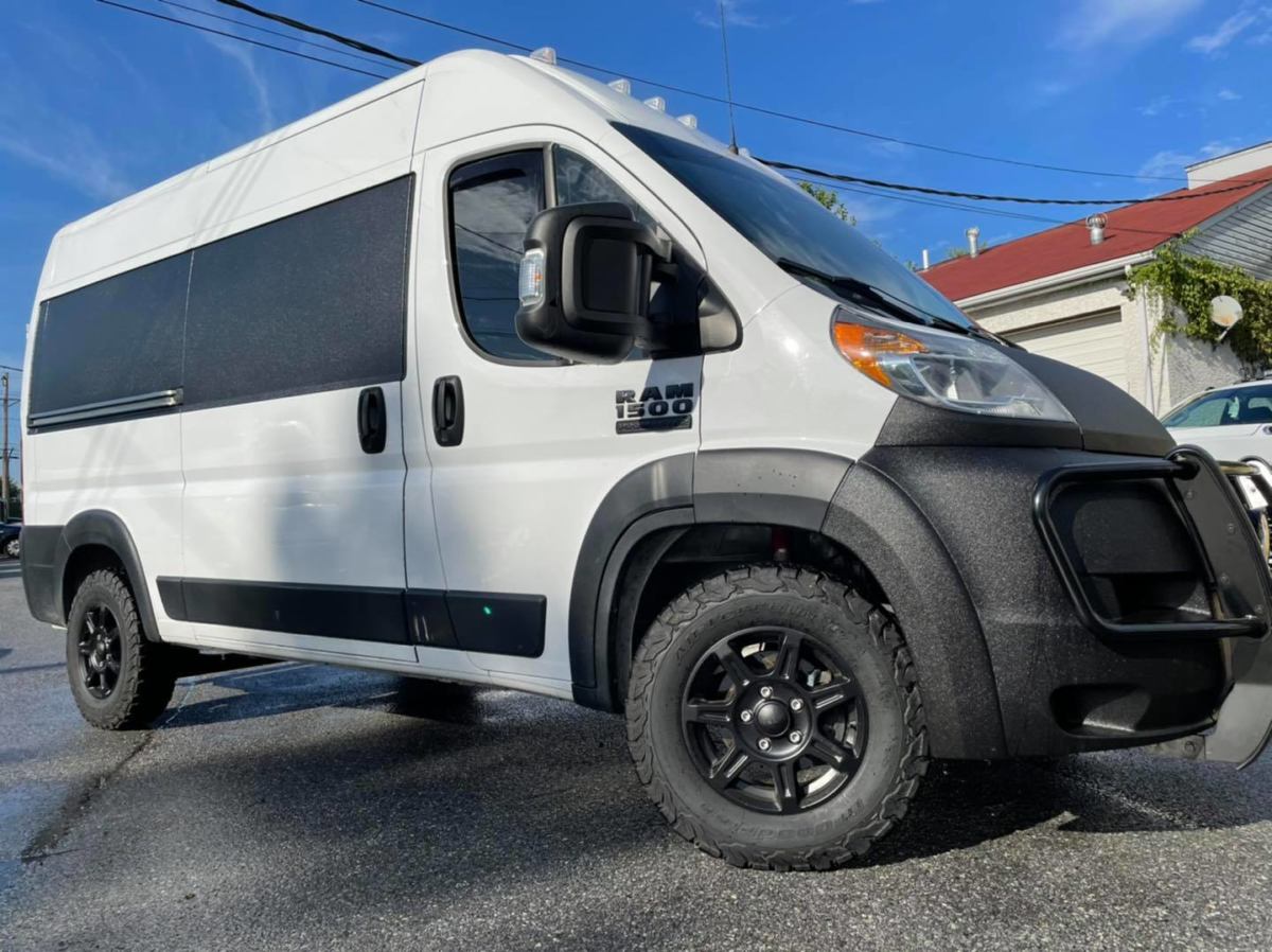 Новый дизайн и защита от царапин с Line-X