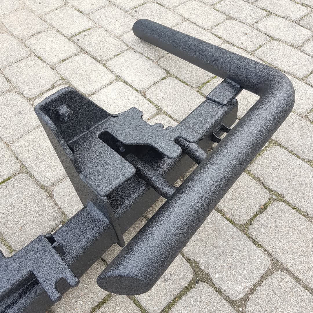 Надежная защита навесных аксессуаров полимерным покрытием Line-X