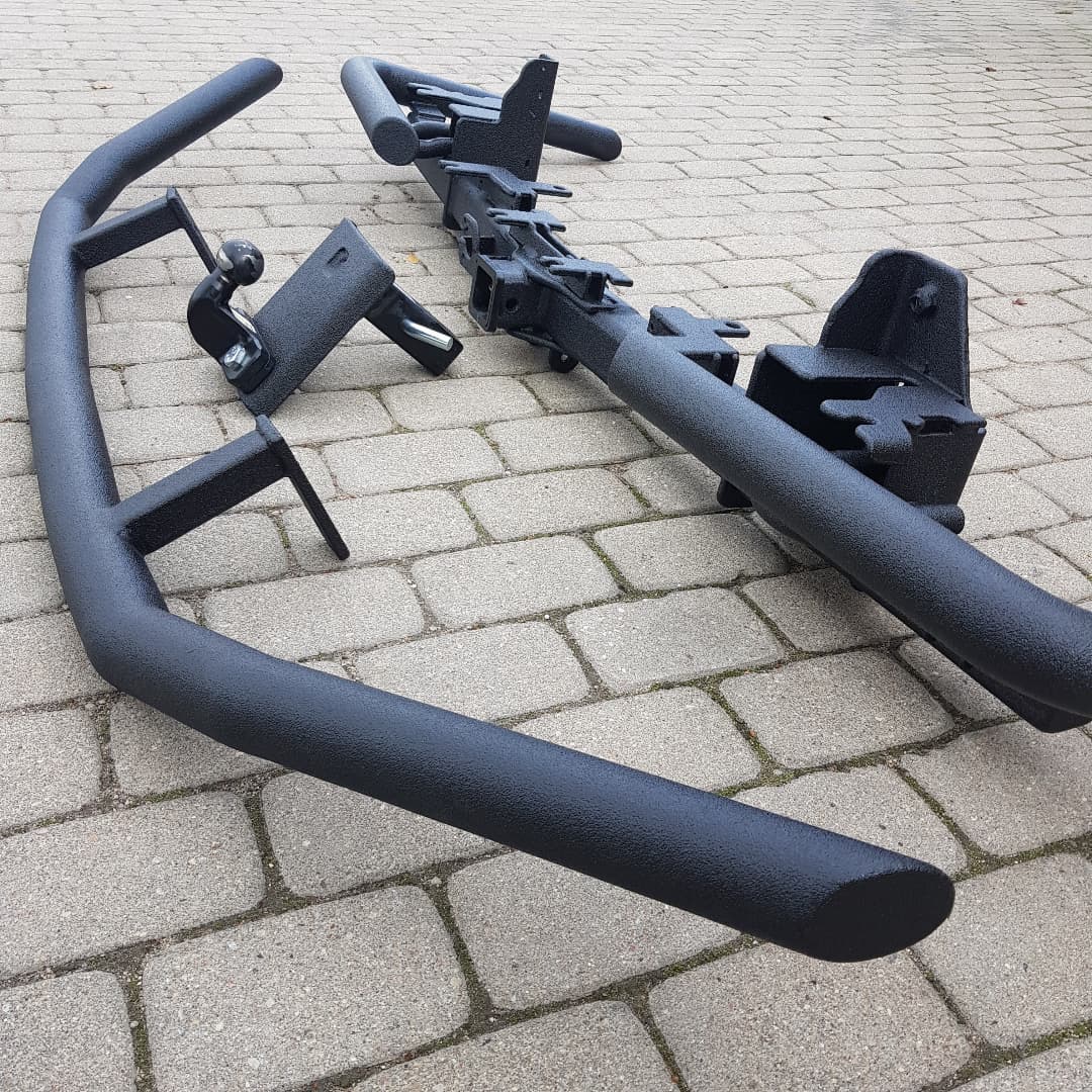 Надежная защита навесных аксессуаров полимерным покрытием Line-X