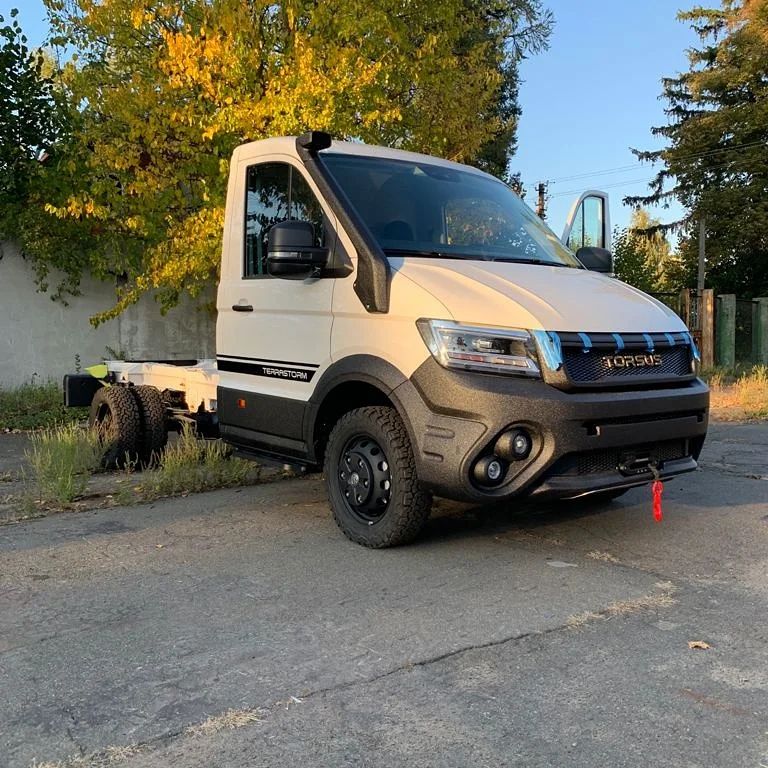 Защита шасси автобуса повышенной проходимости Torsus покрытием Line-X