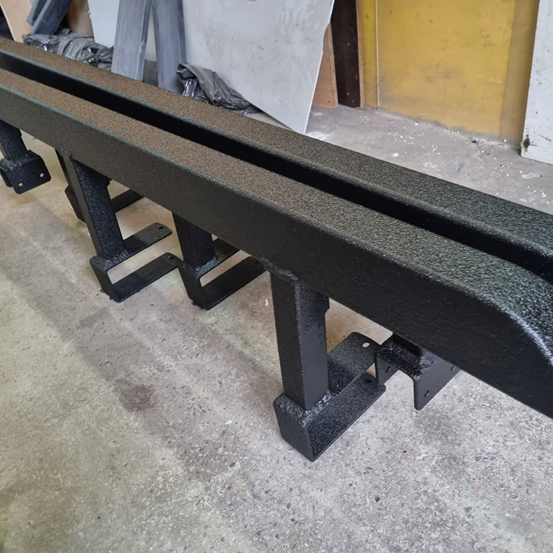 Качественная защита элементов кузова и салона автомобиля покрытием Line-X