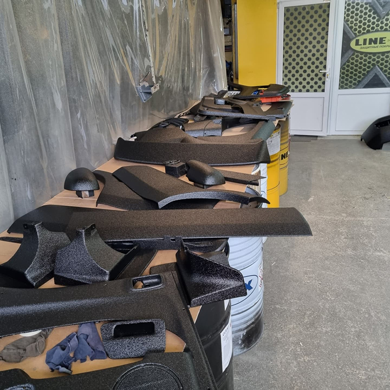 Качественная защита элементов кузова и салона автомобиля покрытием Line-X