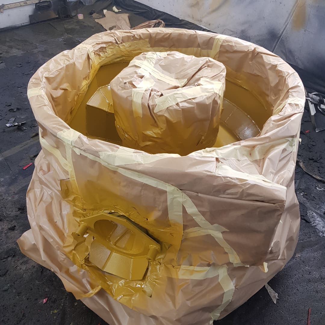 Защита шлифовального станка покрытием Line-X