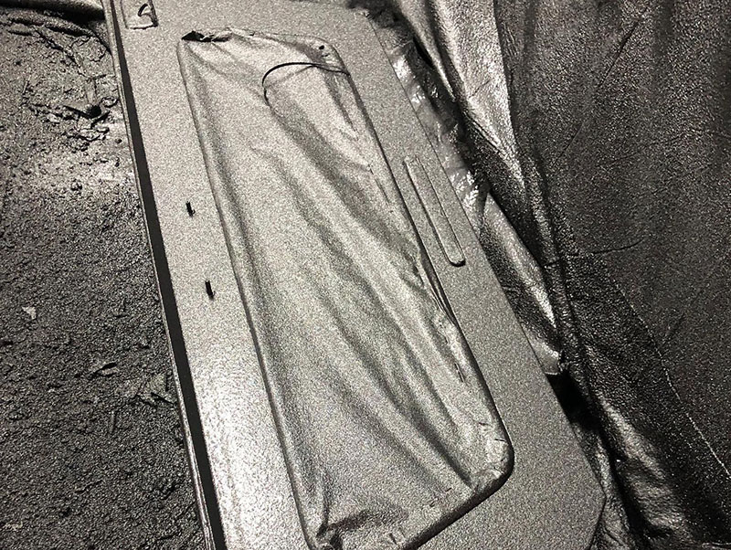 Защита крыши багажника кунга покрытием Line-X