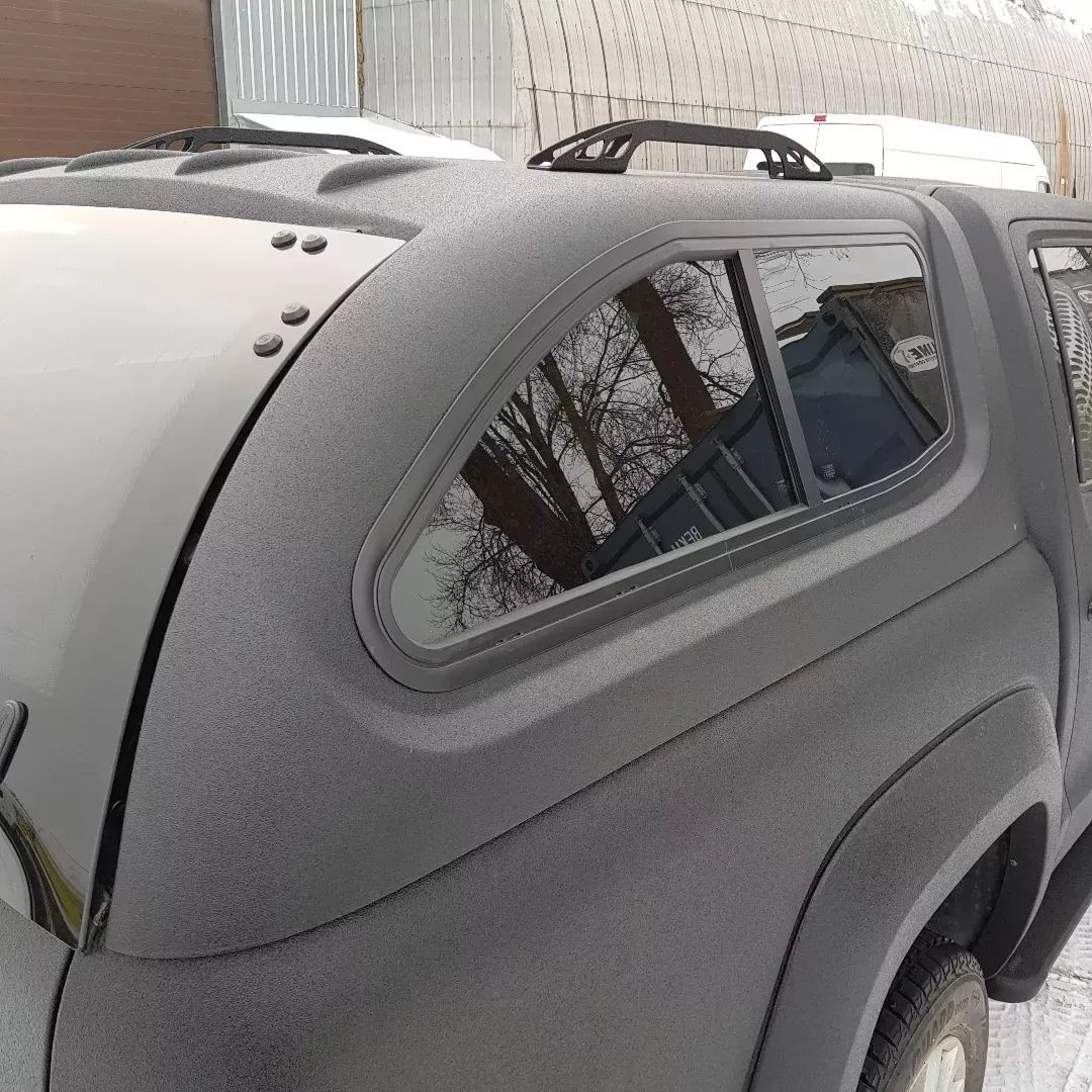 Пикапа Volkswagen Amarok в полимерной броне Line-X