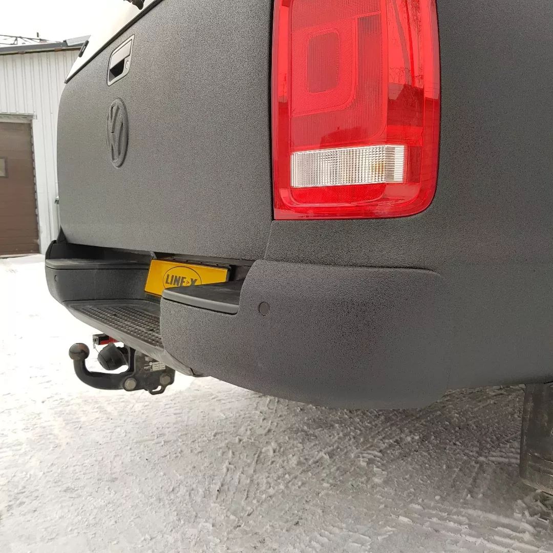 Пикапа Volkswagen Amarok в полимерной броне Line-X