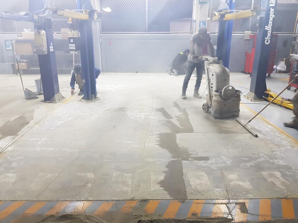 Line-X –для защиты полов гаражей и СТО